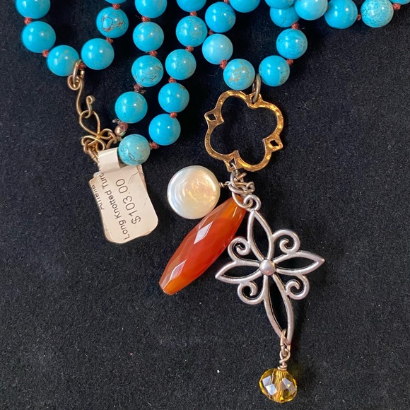 NWTLadies knotted turquoise double strand necklace - Picture 3 of 4